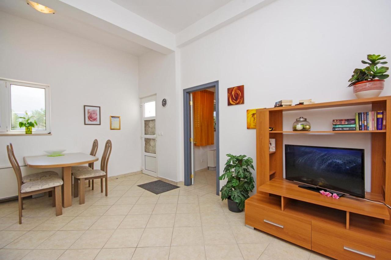 Matanovi Dvori Md Apartments Makarska Exterior foto